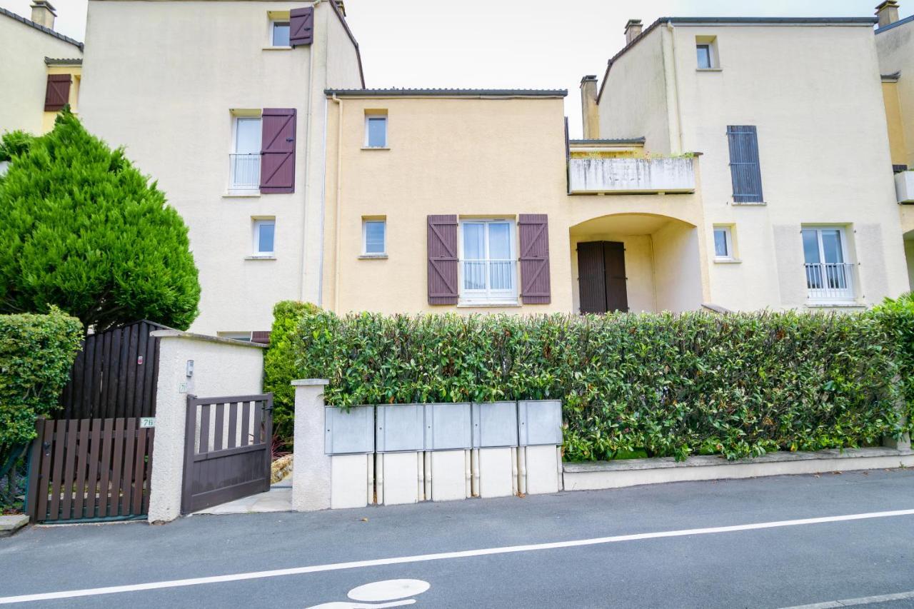Le Coin De Marie A Deux Pas Du Centre Ville Rambouillet Exteriér fotografie